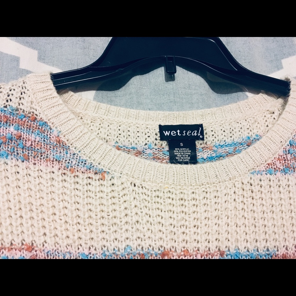 Sweater - Picture 4 of 4